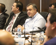 O governador Carlos Massa Ratinho Junior participa da reunião do secretariado. N/F: secretário de Saúde, Beto Preto.
Curitiba, 21-01-20.
Foto: Arnaldo Alves / AEN.


