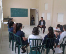 Em janeiro, durante o período de férias escolares, os adolescentes que cumprem medidas socioeducativa no Paraná têm a oportunidade de participar dos cursos de qualificação profissional do Centro de Integração Empresa Escola (Ciee-PR).  Foto:SEJUF
