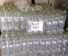 Governo entrega álcool líquido para 264 entidades que atendem idosos . Foto:SEJUF