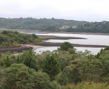 Barragem do Iraí - Construída entre os Municípios de Pinhais e Piraquara, Paraná, a barragem do Rio Iraí destina-se ao abastecimento de água da região metropolitana de Curitiba. 07/04/2020 -  Foto: Geraldo Bubniak/AEN