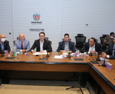 O Governador Carlos Massa Ratinho Junior em videoconferencia nesta terça-feira (07/04),  em reunião com Deputados Estaduais no Palácio Iguaçu.  Curitiba, 07/04/2020 - Foto: Geraldo Bubniak/AEN