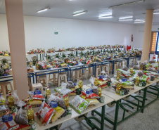 Escolas se preparam para mais uma entrega de alimentos da merenda. Foto: Geraldo Bubniak/AEN