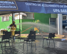 Sanepar atua na desinfecção do entorno de hospitais de Londrina. Foto: Sanepar