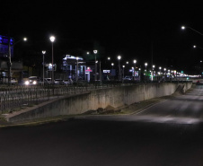 A Coordenação da Região Metropolitana de Curitiba (Comec), entregou nesta semana a instalação do novo sistema de iluminação da Av. das Américas, em São José dos Pinhais. Foto: COMEC
