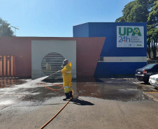 Sanepar repete desinfecção do entorno de hospitais de Londrina nesta sexta (24). Foto: Sanepar
