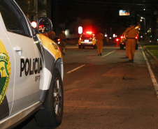 Curitiba, 30 de Abril de 2020. Banda da PMPR faz live pelas ruas da cidade - Soldado Ismael Ponchio.