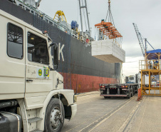 Produtividade cresce 20% nos portos do Paraná.Foto: Claudio Neves/Portos do Paraná