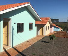 Casas populares são entregues a famílias de Quedas do Iguaçu. Foto: Cohapar