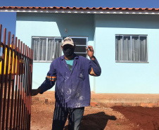 Casas populares são entregues a famílias de Quedas do Iguaçu. Foto: Cohapar