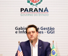 O governador Carlos Massa Ratinho Junior e o embaixador dos Estados Unidos no Brasil, Todd Chapman, discutiram nesta quinta-feira (21) a possibilidade de ampliar investimentos de empresas norte-americanas no Paraná após a pandemia, além de projetos bilaterais de segurança pública, turismo e desenvolvimento educacional. Foi o primeiro encontro virtual do diplomata com um governador brasileiro desde que ele assumiu o posto no País, em 29 de março.