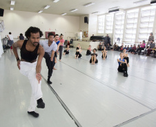 Balé Teatro Guaíra faz aulas virtuais para profissionais e estudantes de dança. Foto: Maringas Maciel/CCTG