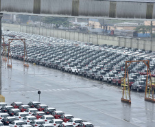 Porto de Paranaguá retoma exportação de automóveis