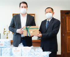 O Paraná recebeu 400 mil máscaras cirúrgicas do Escritório Econômico e Cultural de Taipei no Brasil, organização que representa os interesses de Taiwan no País