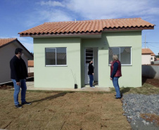 Famílias carentes de Fernandes Pinheiro recebem casas gratuitas. Foto:Cohapar