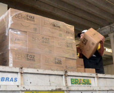 Governo entrega cestas básicas a catadores de materiais recicláveis. Foto: SUDIS