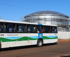 Obras de implantação de mais um reservatório de água para Cascavel e  terá capacidade para armazenar 2 milhões de litros de água e vai beneficiar diretamente aos moradores na região Norte da cidade. Com esse empreendimento, a Sanepar amplia em 200% a capacidade de reservação dos bairros que integram a região.Foto: Geraldo Bubniak/AEN