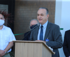 Foi inaugurada nesta quarta-feira (22) a primeira etapa do Cancer Center de Guarapuava, na região central do Estado. O prédio abriga a ala de quimioterapia e o Instituto para a Pesquisa do Câncer (IPEC), um dos maiores centros de pesquisa genômica do País.

 22/07/2020 -  Foto: Geraldo Bubniak/AEN