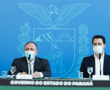 Governador Carlos Massa Ratinho Junior, recebe o ministro interino Eduardo Pazuello.
