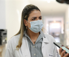 Entrevista da  Drª Bruna R. Lopes de Mello  no Hospital Santa Clara, em Colorado, na região Norte do Paraná.   03/08/2020 -  Foto: Geraldo Bubniak/AEN