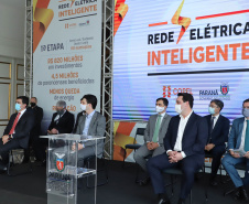 O governador Carlos Massa Ratinho Junior e o presidente da Copel, Daniel Slaviero, lançam o Programa Rede Elétrica Inteligente, em Curitiba. 