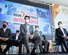 O governador Carlos Massa Ratinho Junior e o presidente da Copel, Daniel Slaviero, lançam o Programa Rede Elétrica Inteligente, em Curitiba. 