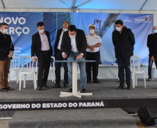 O governador Carlos Massa Ratinho Júnior inaugura nesta terça-feira (22),  o novo berço 201, no Porto de Paranaguá. Com investimentos de R$ 201,7 milhões, a ampliação do cais vai aumentar em 140% a capacidade atual de movimentação e autoriza a contratação do projeto para obras de derrocamento submarino do maciço rochoso conhecido como Palanganas. A remoção permitirá o aprofundamento do canal de acesso ao porto em até 14,60 metros. Paranagua, 22/09/2020 - Foto: Geraldo Bubniak/AEN