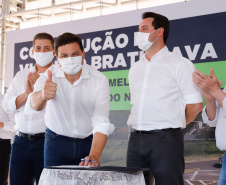 Cambé, na Região Metropolitana de Londrina, vai resolver um antigo problema logístico e de trânsito, além de fomentar um novo eixo de desenvolvimento para a cidade. Nesta quinta-feira (24), o governador Carlos Massa Ratinho Junior assinou a ordem de serviço para início imediato da construção do viaduto Bratislava, antiga reivindicação da população da região.