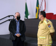 A Secretaria de Estado da Saúde discutiu nesta quinta-feira (24) com o Corpo de Bombeiros melhorias e adequações de segurança em hospitais do Paraná. A reunião, por determinação do secretário Beto Preto, foi na sede da instituição em Curitiba. Foto: Américo Antonio/SESA