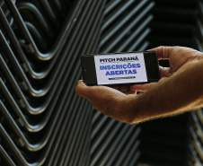O Governo do Estado abriu nesta terça-feira (10) as inscrições para o Pitch Paraná, projeto que busca ideias inovadoras que contribuam para o desenvolvimento estadual, desburocratização do serviço público e melhoraria da vida das pessoas. Foto: Jonathan Campos/AEN