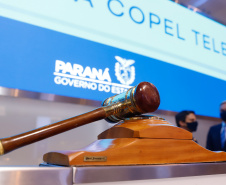 A venda da subsidiária de telecomunicações da Copel arrecadou R$ 2,39 bilhões.Para o governador Carlos Massa Ratinho Junior, o bom resultado demonstra a solidez da companhia e o processo de transparência que acompanhou a privatização, a primeira em 20 anos no Estado. 