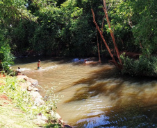 Projeto revitaliza Rio Toledo com recursos do Fundo de Meio Ambiente. FOTO:SANEPAR