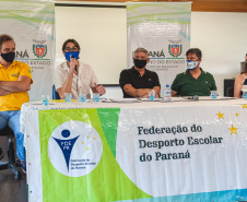 A Superintendência estadual do Esporte e a Federação do Desporto Escolar do Paraná assinaram nesta quarta-feira (25) um termo de cooperação que irá potencializar o esporte escolar do Estado.
Foto: Superintendência do Esporte