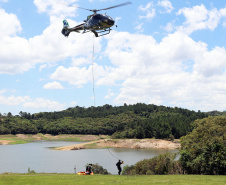 Atividades são promovidas regularmente para que os profissionais estejam prontos para dar suporte às equipes da PM e do Corpo de Bombeiros em operações, radiopatrulhamento aéreo, resgates e remoções aeromédicas.
Foto: SESP