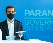 Paraná vai começar em 18 de fevereiro em formato híbrido. 
A confirmação do calendário escolar foi feita pelo governador Carlos Massa Ratinho Junior durante entrevista coletiva, nesta terça-feira (15), no Palácio Iguaçu.