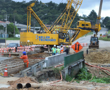 Investimento de R$ 263,5 milhões garante obras rodoviárias em todo o Paraná.