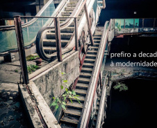 A mostra “O que é Original?”, do artista paranaense Marcelo Conrado, realizada pelo Museu Oscar Niemeyer (MON) em 2019, é finalista do IF Design Award 2021, considerado o prêmio máximo e um dos principais selos de excelência em design do mundo. - Foto: Divulgação MON