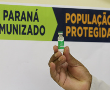 O Paraná atingiu nesta quarta-feira (03) a marca de 163.106 pessoas vacinadas contra a Covid-19. O número representa 68,2% das 238.871 doses distribuídas até o momento pelo Governo do Estado aos 399 municípios paranaenses.   03/02/2021. Foto: Geraldo Bubniak/AEN