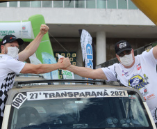 Os 110 veículos, com competidores de 13 estados, percorreram mais de mil quilômetros de estradas de terra e regiões rurais. A competição começou em Foz do Iguaçu, no dia 17 e terminou neste sábado (20) no Palácio Iguaçu, em Curitiba
