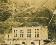 Primeira grande hidrelétrica do Paraná completa 90 anos de operação - Vista externa da casa de força - acervo histórico. -  Foto: Divulgação Copel