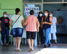 O governador Carlos Massa Ratinho Junior, participa neste domingo (28) da imunização em grupos prioritários em Apucarana. Foto: JJose Fernando Ogura/AEN