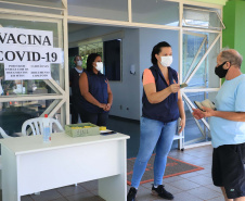 O governador Carlos Massa Ratinho Junior, participa neste domingo (28) da imunização em grupos prioritários em Apucarana. Foto: JJose Fernando Ogura/AEN