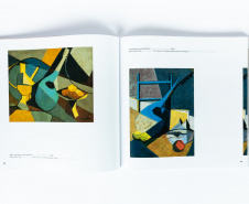 O Museu Oscar Niemeyer (MON) coloca à venda o catálogo da exposição ?Fernando Velloso por ele mesmo?, uma homenagem aos 90 anos de vida do artista curitibano. O catálogo está disponível na MON Loja online. -  Curitiba, 08/04/2021  -  Foto: Marcello Kawase/MON