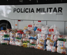 O Batalhão de Polícia Ambiental-Força Verde (BPAmb-FV) arrecadou 5.585 toneladas de alimentos, 1.647 toneladas de ração e 221 litros de álcool em todo o estado durante dois dias de campanha solidária em comemoração aos 64 anos de atuação no Paraná.  -  Curitiba, 20/04/2021 -  Foto: Divulgação BPAmb-FV