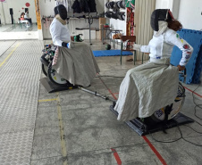 Equipe paranaense de esgrima em cadeira de rodas é referência nacional - Foto: ADFP.