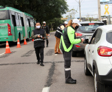 Curitiba, 13 de maio de 2021. Blitz educativa em alusão ao Maio Amarelo. 