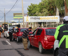 Curitiba, 13 de maio de 2021. Blitz educativa em alusão ao Maio Amarelo. 