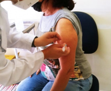 Vacinação de professores.Campo Mourão. Foto:SEED