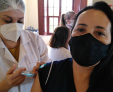 Vacinação de professores. Paranaguá. Foto:SEED