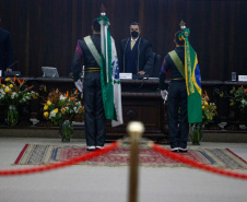 Nesta segunda-feira (31), também foi realizada a posse do novo desembargador do TJPR, Cláudio Smirne Diniz. Sua nomeação foi assinada pelo governador no dia 11 de maio. Diniz preenche a vaga aberta pela aposentadoria do desembargador Clayton Coutinho de Camargo. Foto: Jonathan Campos/AEN