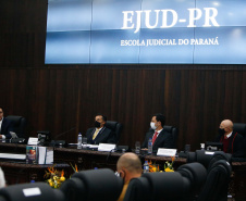 O governador Carlos Massa Ratinho Junior participou nesta segunda-feira (31) do lançamento da Escola Judicial do Paraná (Ejud-PR). Foto: Jonathan Campos/AEN